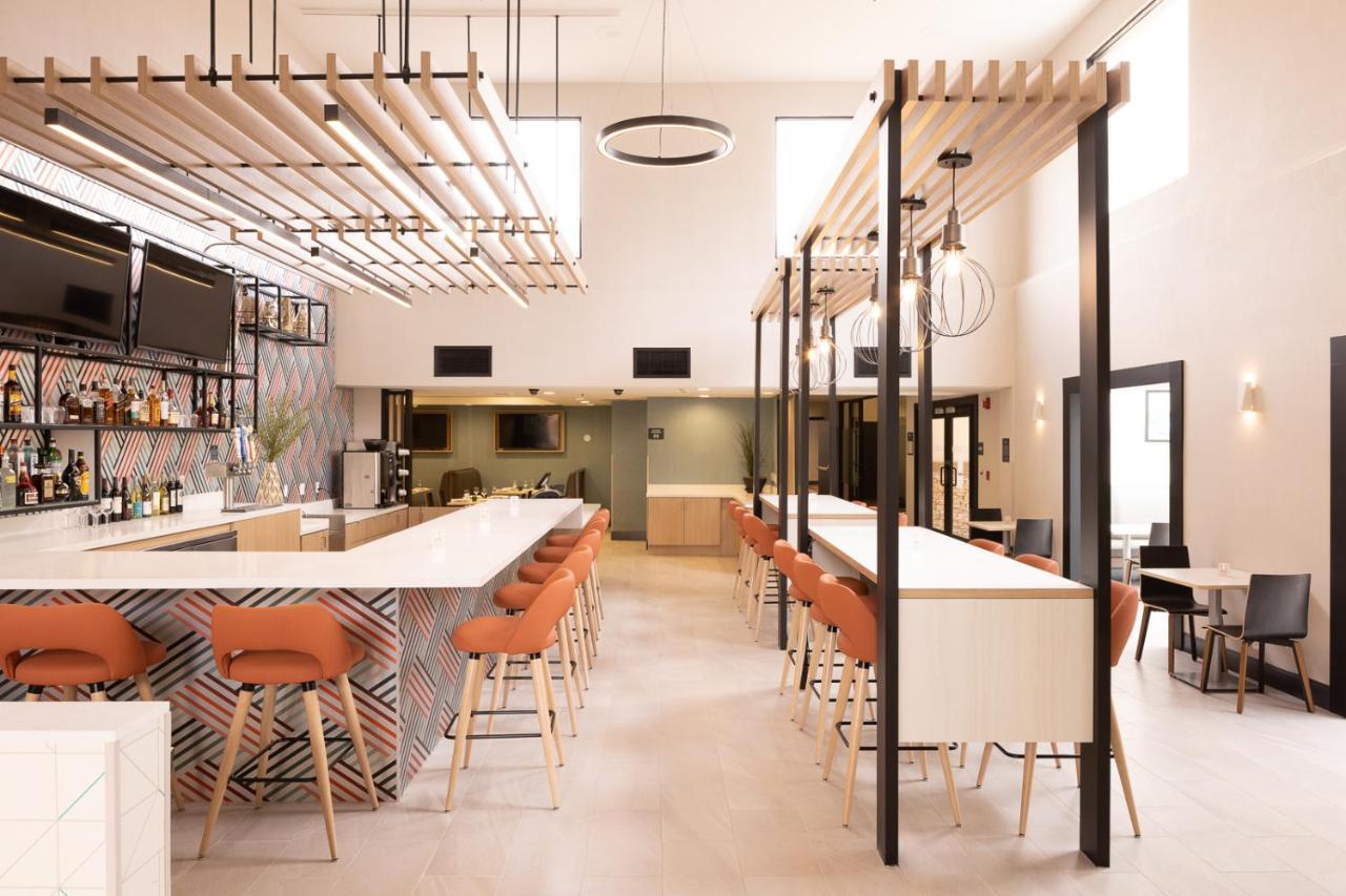 Holiday Inn Santa Ana-Orange County Airport By Ihg Bagian luar foto